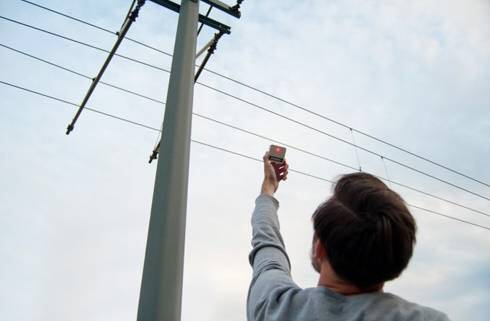 手機(jī)電量也能共享？這個(gè)黑科技真是好基友必備！