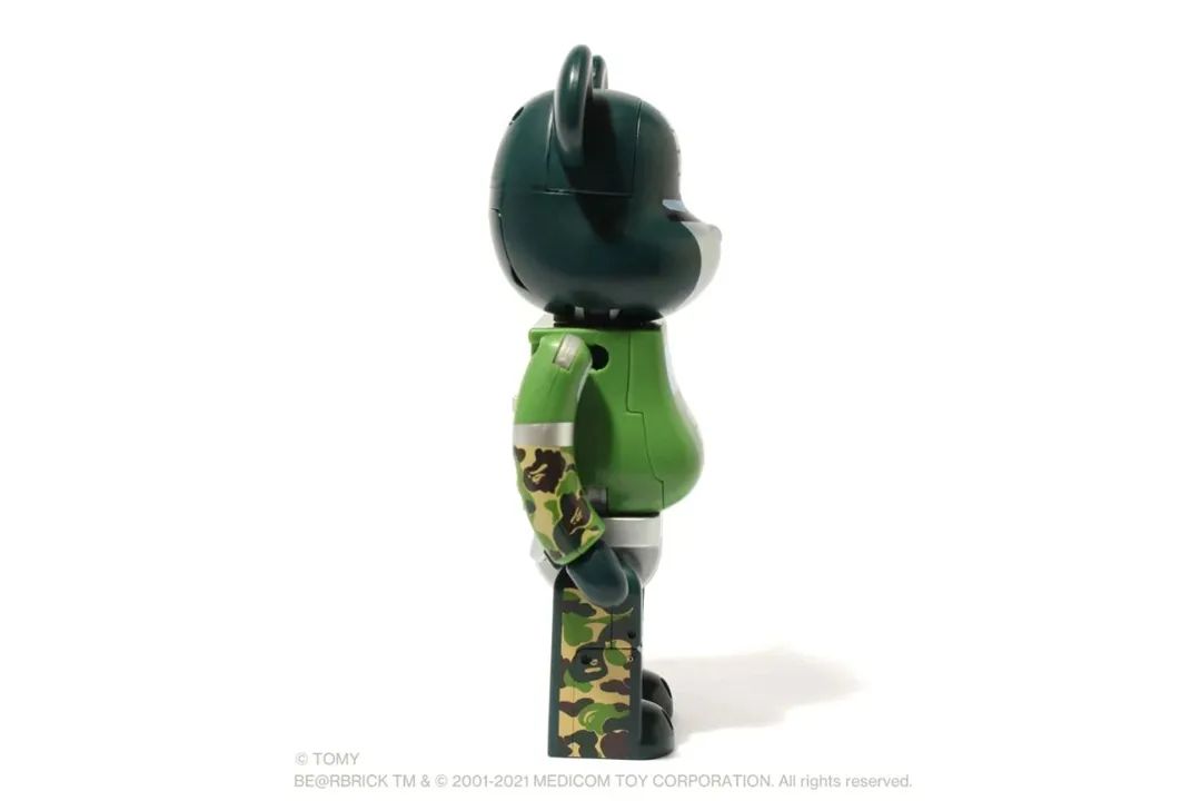 可玩性超高！BAPE x 積木熊 x 變形金剛?cè)铰?lián)名曝光！