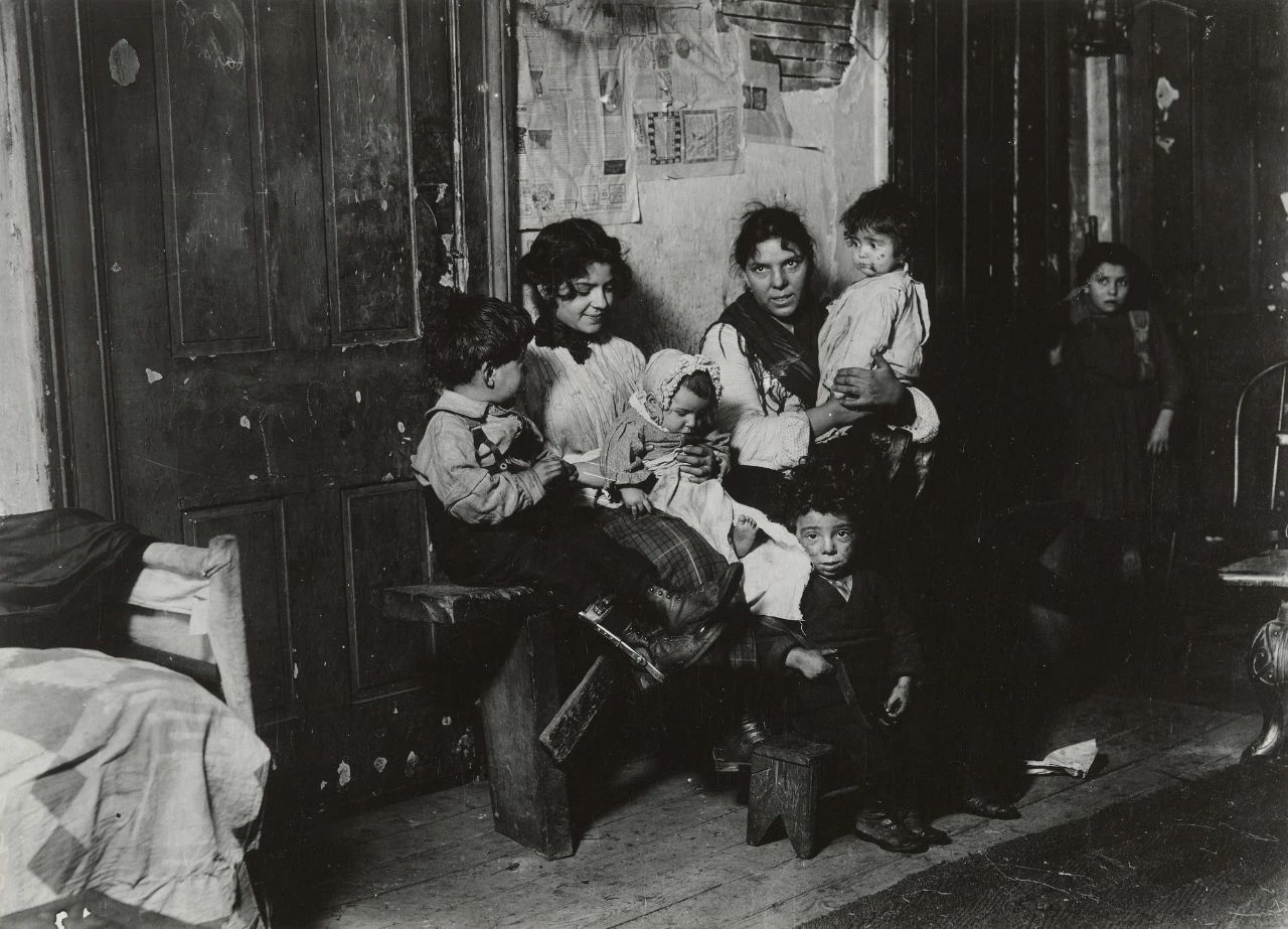 Lewis Hine：一位攝影師的“摩登時(shí)代”