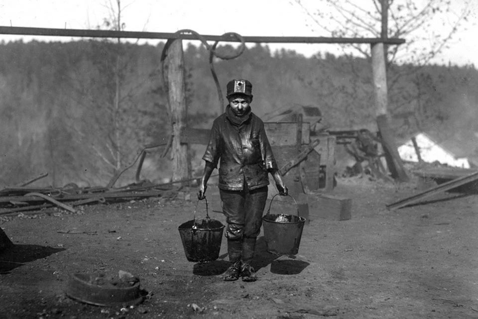 Lewis Hine：一位攝影師的“摩登時(shí)代”